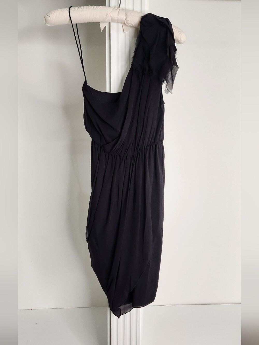 Alice & Ollivia Black One-Shoulder Women's Dress